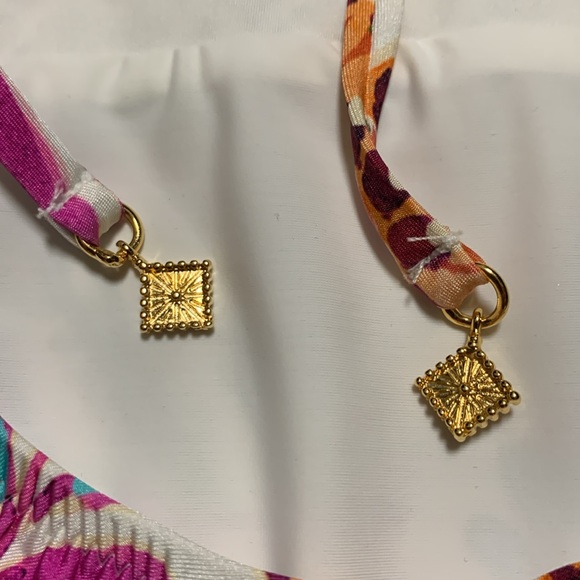 Sunshine 79 swimsuit - v plunge one piece w tummy control size 6 bathing suit - Picture 8 of 14